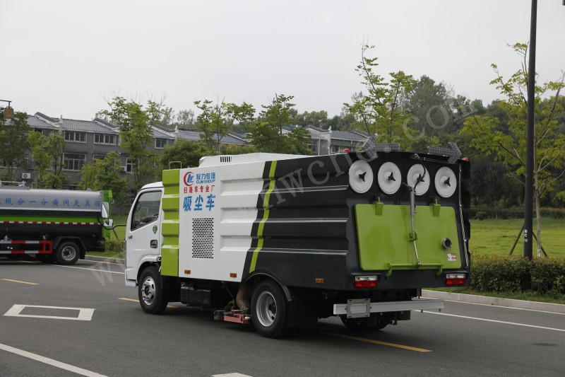 程力汽车 东风多利卡5方吸尘车厂家报价与国六最新车型解析